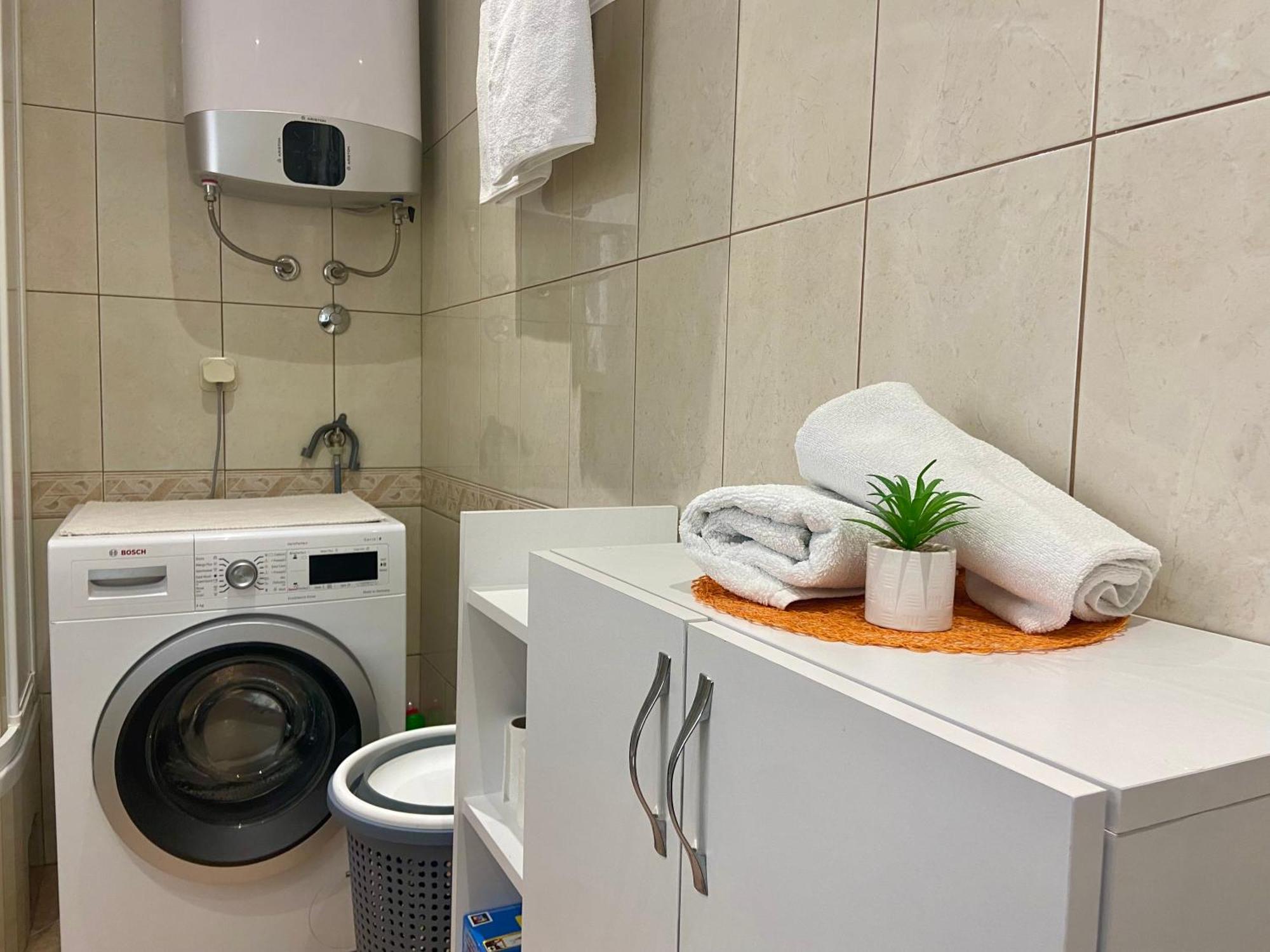 Apartment Simon - Old Stone Charm, Central Bol Life Екстериор снимка
